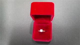 Lady's Diamond Solitaire Ring .50 CT. 10K Yellow Gold 2.5g Size:6.5